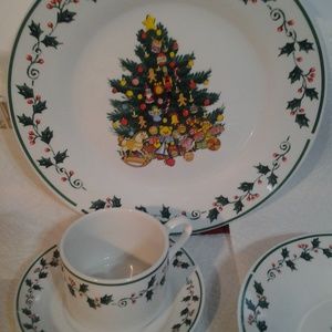 Christmas Dish Ware